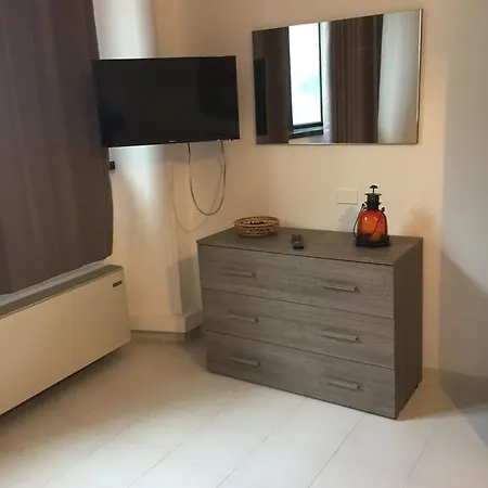 ゲストハウス Fontana Greca